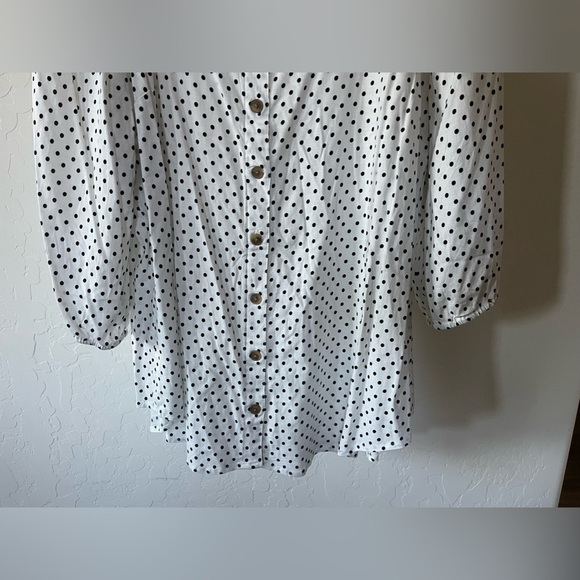 Torrid Black & White Polka Dot Women’s Blouse, Size 3–NWT!••• - Picture 5 of 14